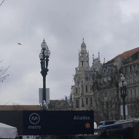 מלון Chique Aliados 2*