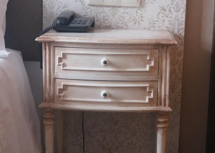 Chique Отель 2*