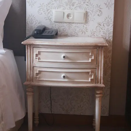 Chique Aliados Hotel 2*