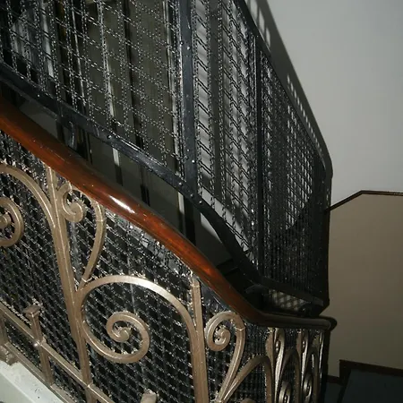 Chique Aliados Hotel